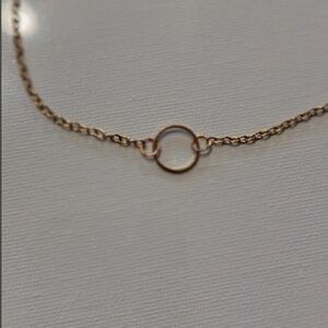 Dainty gold necklace